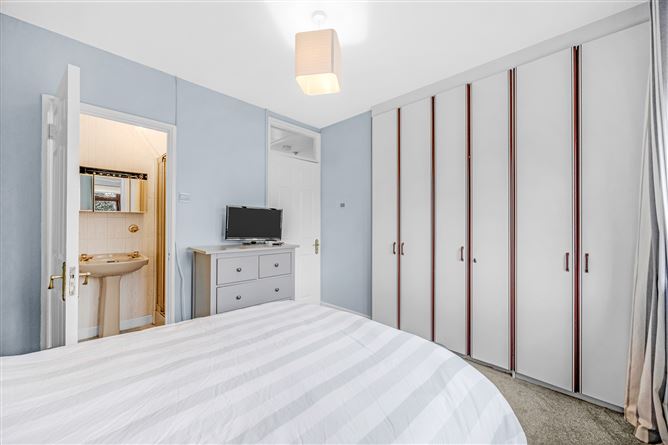 5 Grosvenor Court, Clontarf, Dublin 3