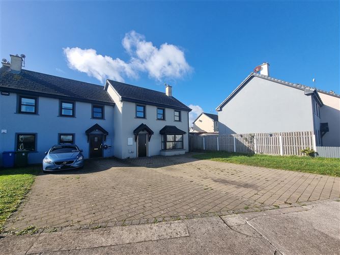 Photo 3 of 16 — 28 Caislean An Easpaig, Castletownroche, Co. Cork