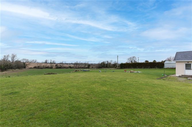 Quinnie Bay, The Old Bog Road, Martingale, Oilgate, Enniscorthy, Co. Wexfo