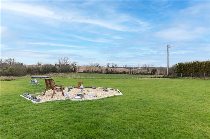Quinnie Bay, The Old Bog Road, Martingale, Oilgate, Enniscorthy, Co. Wexfo