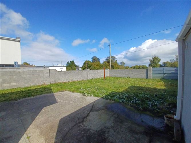 3 St. Josephs Park, Tullinadaly Hill, Tuam, Co. Galway