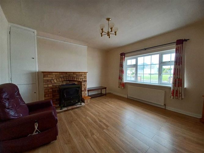 3 St. Josephs Park, Tullinadaly Hill, Tuam, Co. Galway