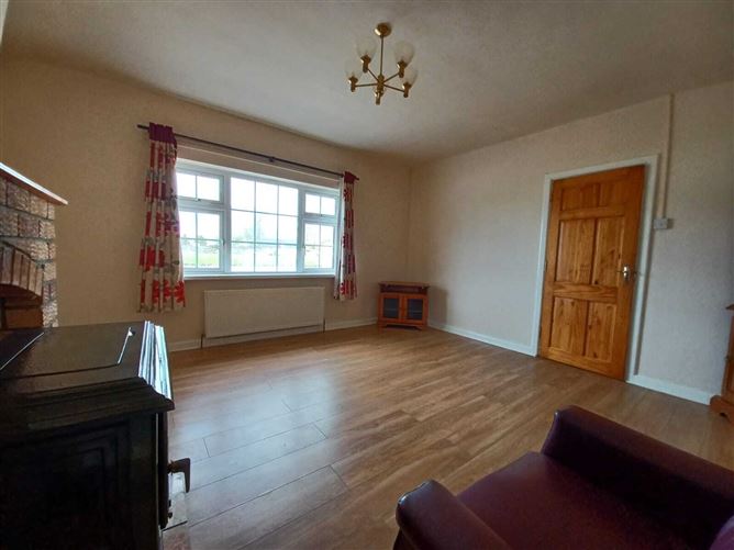 3 St. Josephs Park, Tullinadaly Hill, Tuam, Co. Galway