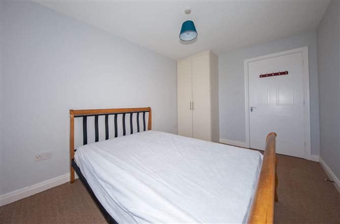 10 Hayworth Court, Ongar, Dublin 15