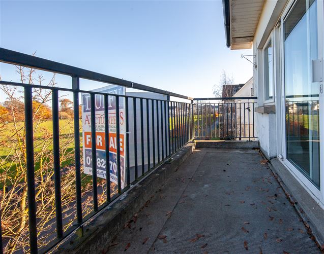 10 Hayworth Court, Ongar, Dublin 15