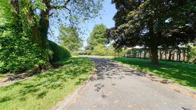"Roslevin", Ballinakill Road, Abbeyleix, Co. Laois