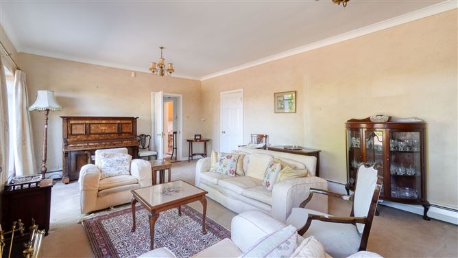 "Roslevin", Ballinakill Road, Abbeyleix, Co. Laois