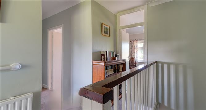 "Roslevin", Ballinakill Road, Abbeyleix, Co. Laois