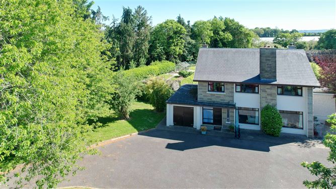 "Roslevin", Ballinakill Road, Abbeyleix, Co. Laois