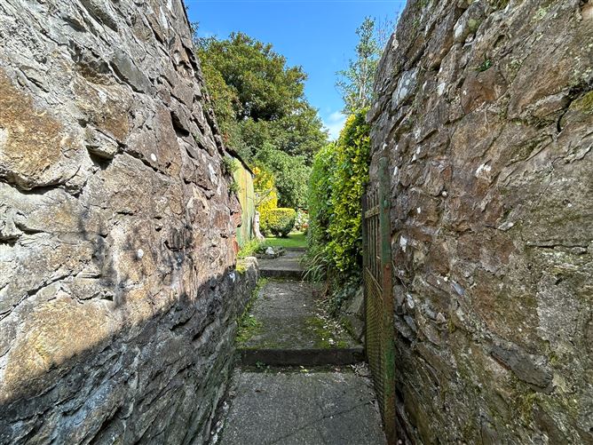 St Luas, New Street, Killaloe, Clare