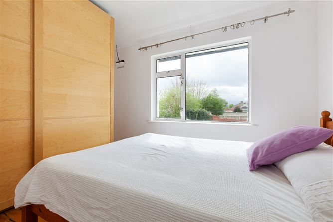 657 Carnlough Road, Cabra, Dublin 7