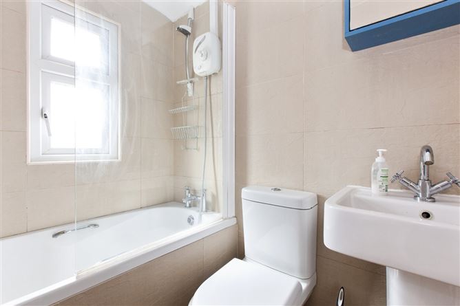 657 Carnlough Road, Cabra, Dublin 7