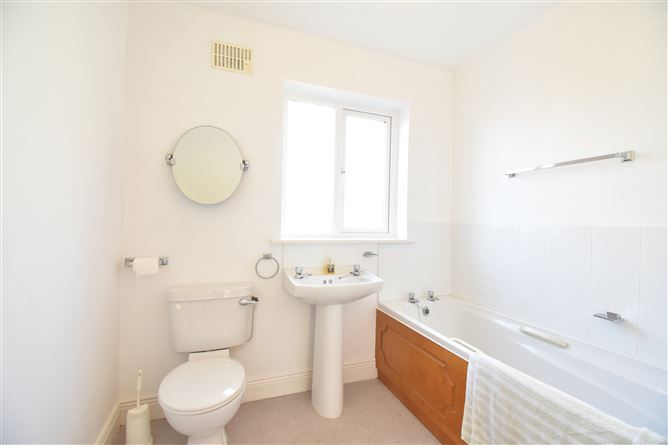 45 Madeira Grove, Enniscorthy, Wexford