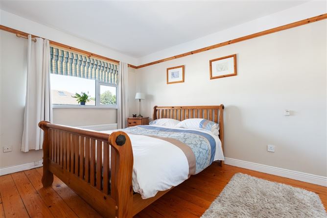 24 Lissadel Crescent, Malahide,   County Dublin