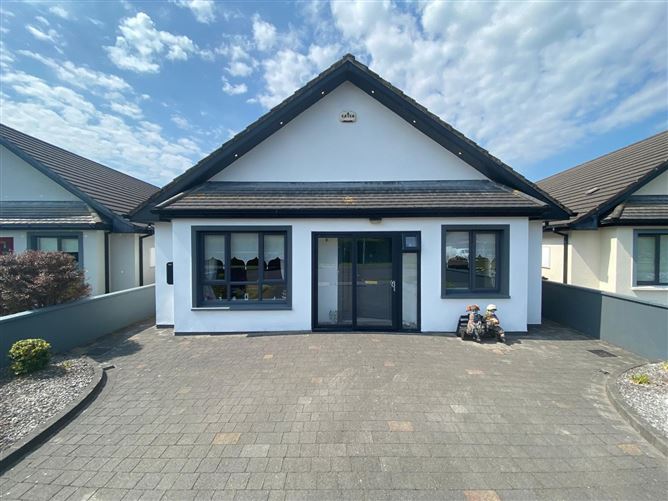 8 Ashdale, Cloyne, Cork