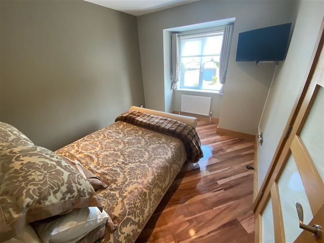 8 Ashdale, Cloyne, Cork