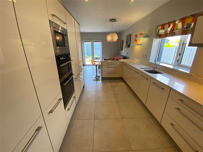 8 Ashdale, Cloyne, Cork