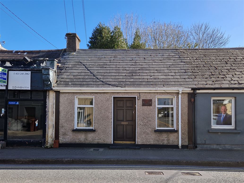 2 Douglas West, Douglas, Cork