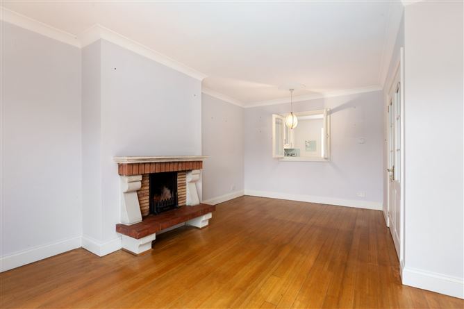 8 Berwick Hall, Whitehall Road, Churchtown, Dublin 14