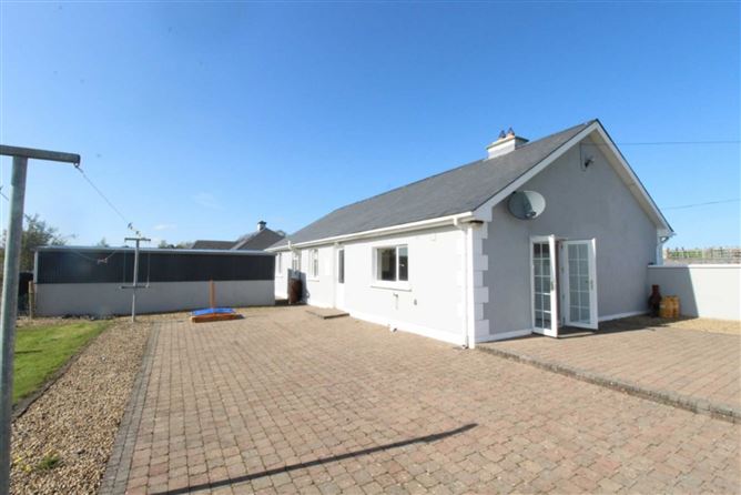 Carrownalassan, Four Mile House, Co. Roscommon