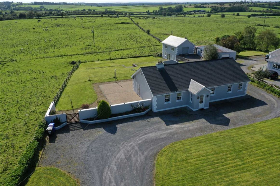 Carrownalassan, Four Mile House, Co. Roscommon