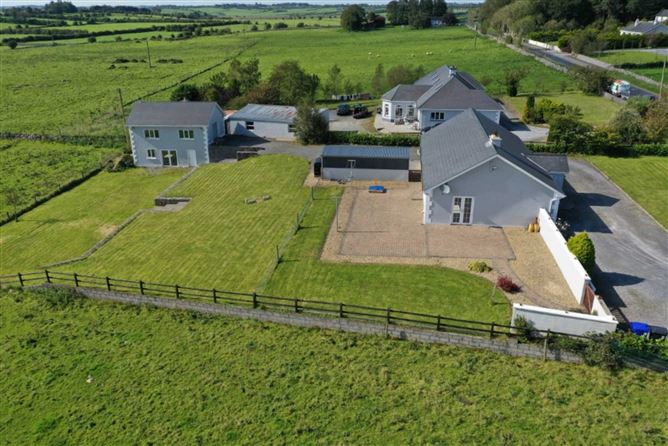 Carrownalassan, Four Mile House, Co. Roscommon