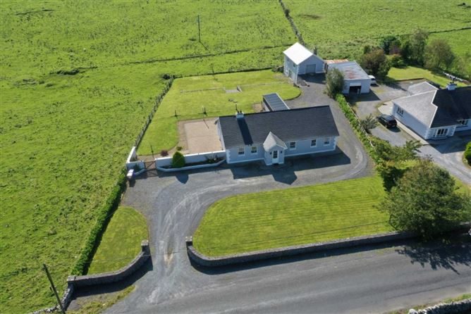 Carrownalassan, Four Mile House, Co. Roscommon
