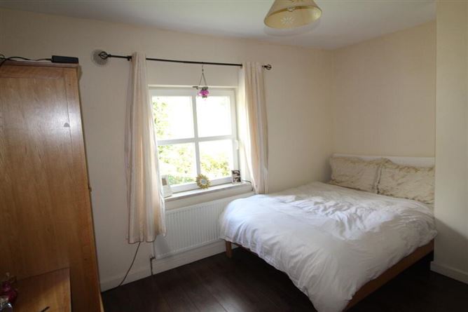 12 Bramble Hill, Mohill, Leitrim