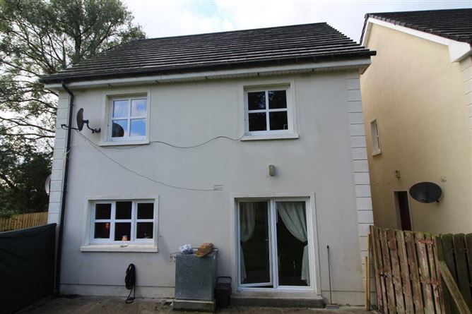 12 Bramble Hill, Mohill, Leitrim