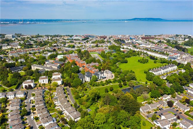 101 Avoca Park, Blackrock, Co. Dublin