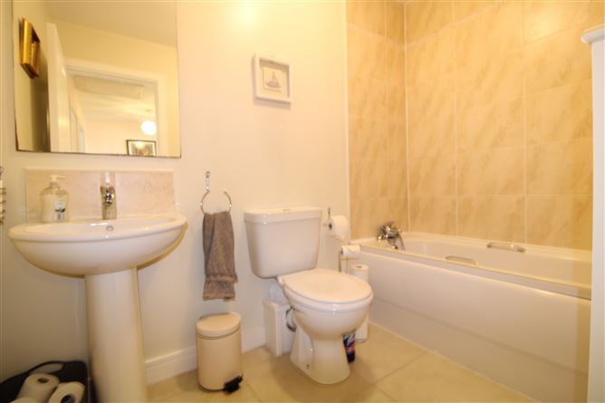 16 Barnwell Way, Ongar,   Dublin 15