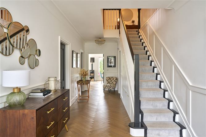 8 Thormanby Hill, Howth,   Dublin 13
