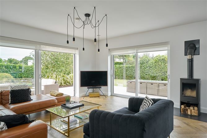 8 Thormanby Hill, Howth,   Dublin 13