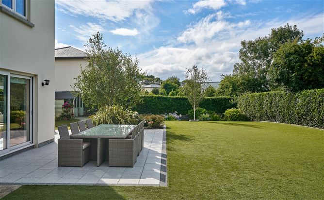 8 Thormanby Hill, Howth,   Dublin 13