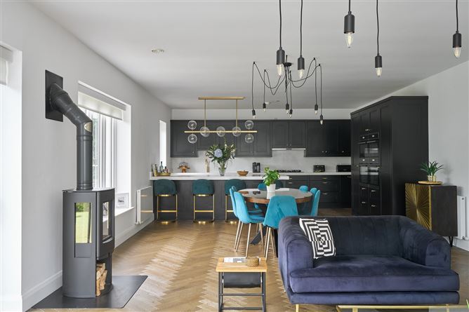 8 Thormanby Hill, Howth,   Dublin 13