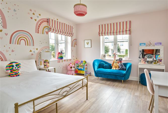 8 Thormanby Hill, Howth,   Dublin 13