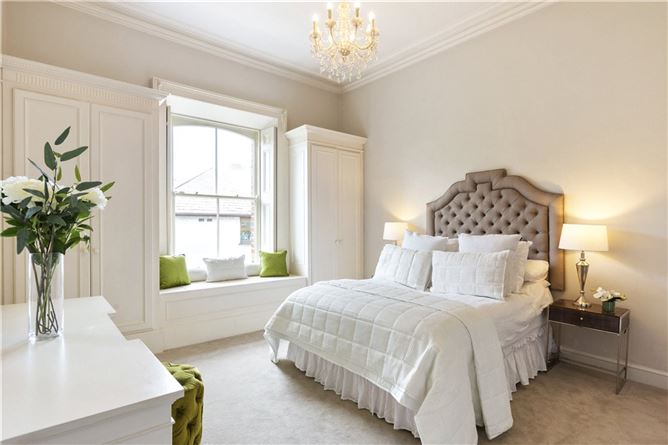 https://photos-a.propertyimages.ie/media/2/1/1/4828112/b950b983-cd45-4289-8722-ff85d8d05906_l.jpg
