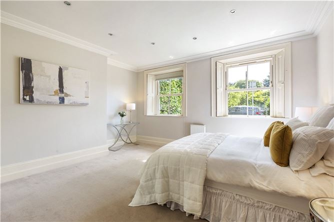 https://photos-a.propertyimages.ie/media/2/1/1/4828112/b950b983-cd45-4289-8722-ff85d8d05906_l.jpg