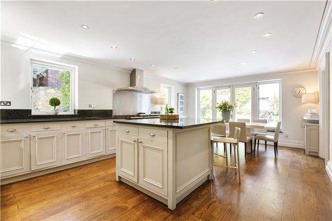https://photos-a.propertyimages.ie/media/2/1/1/4828112/b950b983-cd45-4289-8722-ff85d8d05906_l.jpg