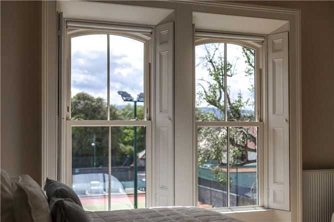 https://photos-a.propertyimages.ie/media/2/1/1/4828112/b950b983-cd45-4289-8722-ff85d8d05906_l.jpg