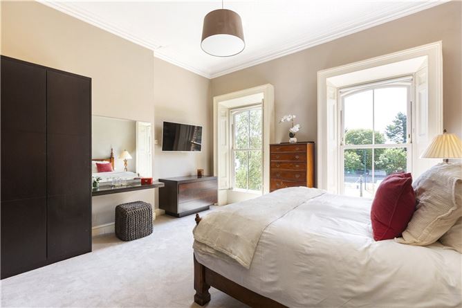 https://photos-a.propertyimages.ie/media/2/1/1/4828112/b950b983-cd45-4289-8722-ff85d8d05906_l.jpg