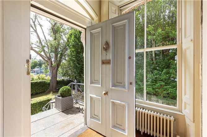 https://photos-a.propertyimages.ie/media/2/1/1/4828112/b950b983-cd45-4289-8722-ff85d8d05906_l.jpg