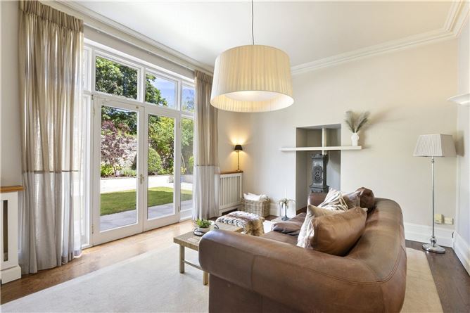 https://photos-a.propertyimages.ie/media/2/1/1/4828112/b950b983-cd45-4289-8722-ff85d8d05906_l.jpg