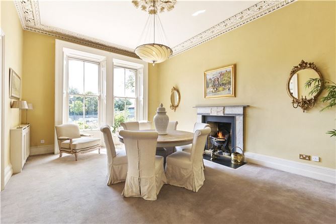 https://photos-a.propertyimages.ie/media/2/1/1/4828112/b950b983-cd45-4289-8722-ff85d8d05906_l.jpg