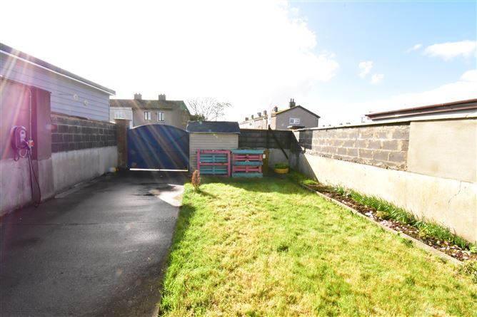 2 Chaplains Row , Clondalkin, Dublin 22
