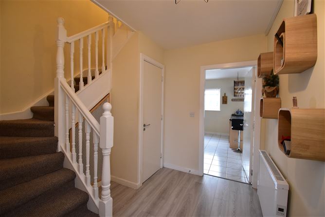 2 Chaplains Row , Clondalkin, Dublin 22