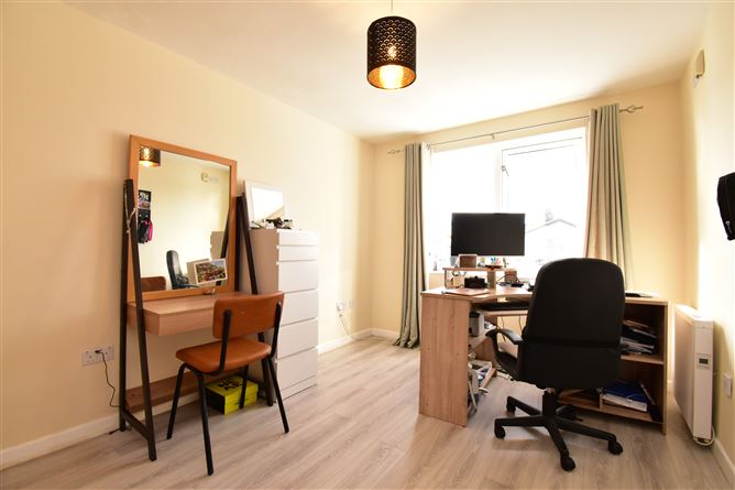2 Chaplains Row , Clondalkin, Dublin 22