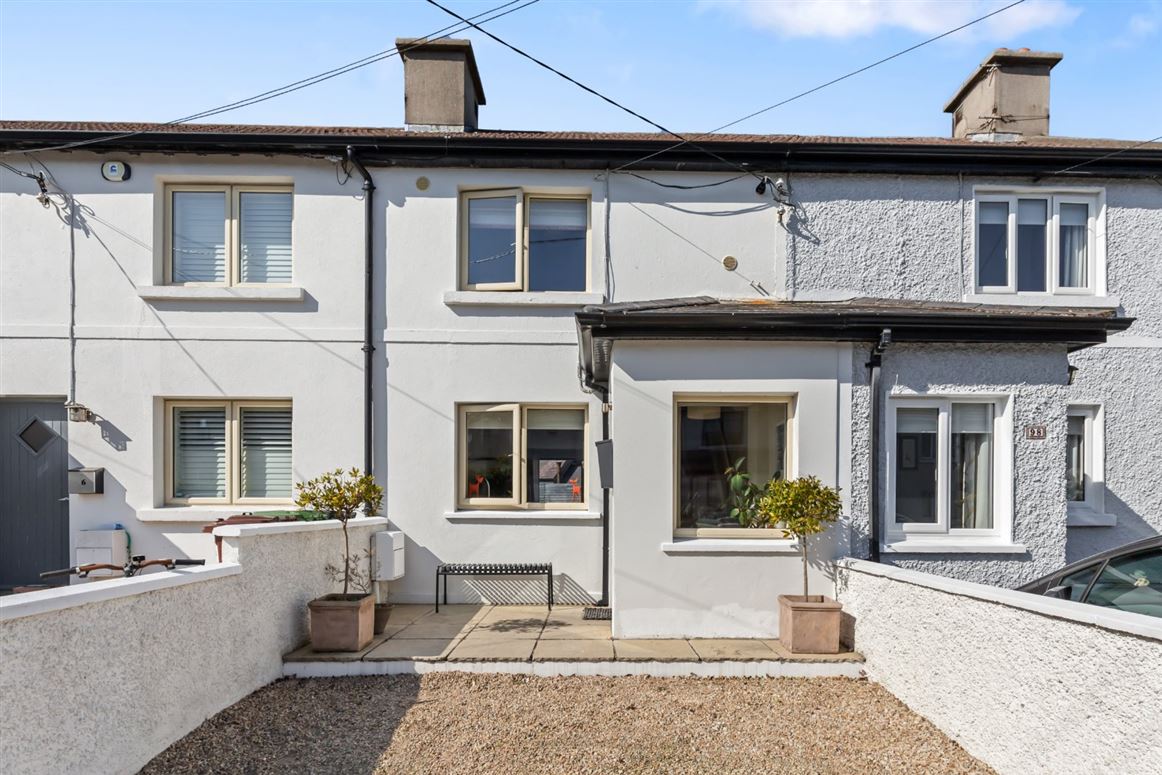 97 Eden Villas, Glasthule, Co. Dublin