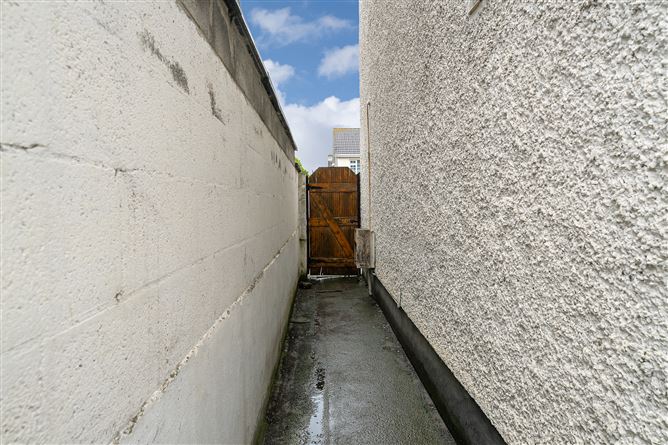 47 Crestfield Avenue, Whitehall, Dublin 9