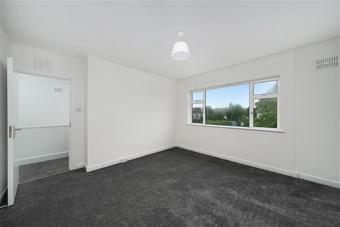 47 Crestfield Avenue, Whitehall, Dublin 9
